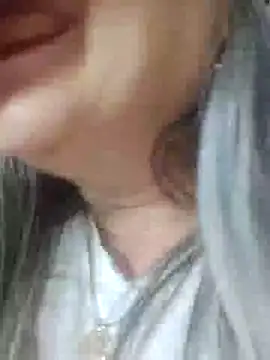Snapshot of miisevvie_ chatting on March 4, 2:06 am miisevvie online show from March 4, 2:06 am
