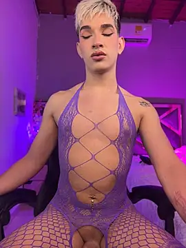 Cherry zayden  online show from May 12, 9:10 pm