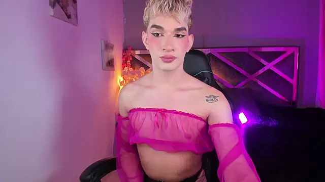 Snapshot of Cherry_zayden_ chatting on June 9, 6:09 pm Cherry zayden online show from June 9, 6:09 pm