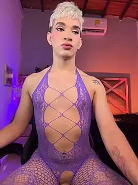 Cherry zayden  online show from April 26, 9:12 pm