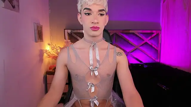 Cherry zayden  online show from March 17, 9:40 pm