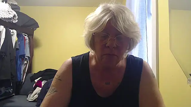 canadiancougar1965 online show from March 20, 4:30 pm