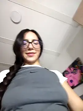 Snapshot of MissAfroditha chatting on December 16, 3:55 am MissAfroditha online show from December 16, 3:55 am