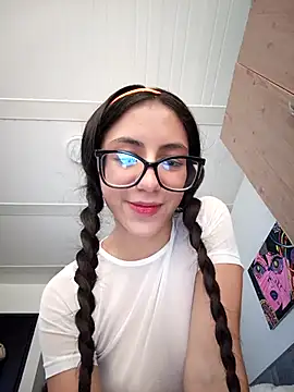 Snapshot of MissAfroditha chatting on November 30, 10:10 pm MissAfroditha online show from November 30, 10:10 pm