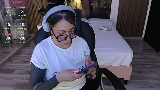 Sam mansson66 online show from December 17, 10:37 pm