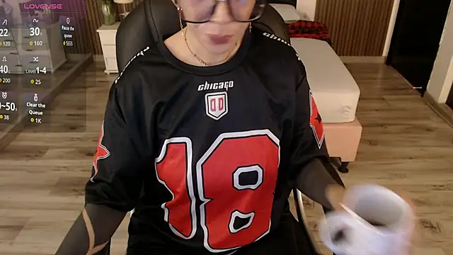 Sam mansson66 online show from November 18, 3:15 pm