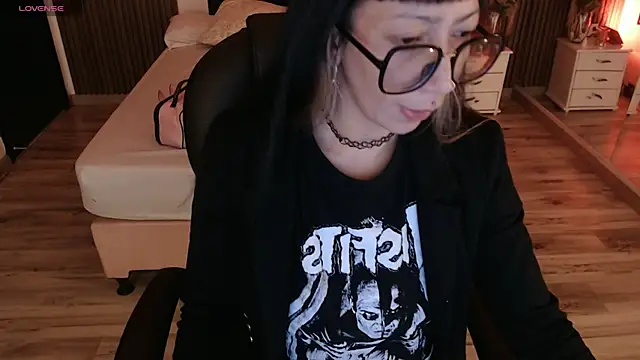 Sam mansson66 online show from April 11, 1:04 pm