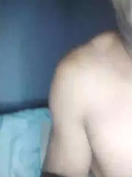 Snapshot of ems2174 chatting on December 25, 3:06 pm ems2174 online show from December 25, 3:06 pm