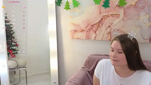 sophie  lee online show from December 20, 2:26 pm