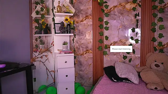 zoey-fox online show from March 31, 11:40 pm