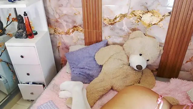 zoey-fox online show from October 30, 11:12 pm