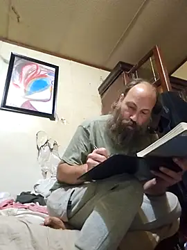 Snapshot of Beyond1978 chatting on October 25, 3:38 am Beyond1978 online show from October 25, 3:38 am