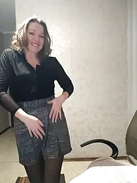 Snapshot of VselenaSun402 chatting on February 23, 9:55 am VselenaSun402 online show from February 23, 9:55 am