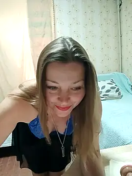 Snapshot of VselenaSun402 chatting on July 18, 10:46 am VselenaSun402 online show from July 18, 10:46 am
