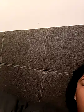 iDogrose21 online show from December 28, 1:06 pm