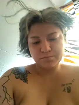 iDogrose21 online show from November 18, 6:00 pm