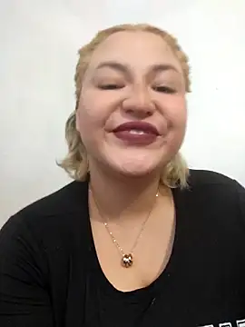 iDogrose21 online show from December 4, 6:18 pm