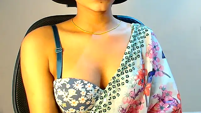 Chandani-Love online show from May 24, 9:42 am