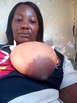 Snapshot of chubbydoll122 chatting on October 4, 6:15 am chubbydoll122 online show from October 4, 6:15 am