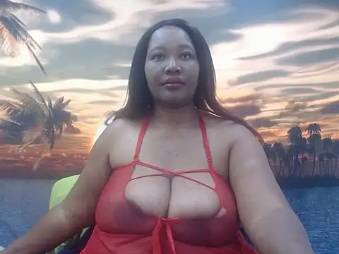 Snapshot of chubbydoll122 chatting on June 4, 5:23 am chubbydoll122 online show from June 4, 5:23 am