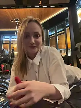 LadyTatiana online show from January 17, 3:32 pm