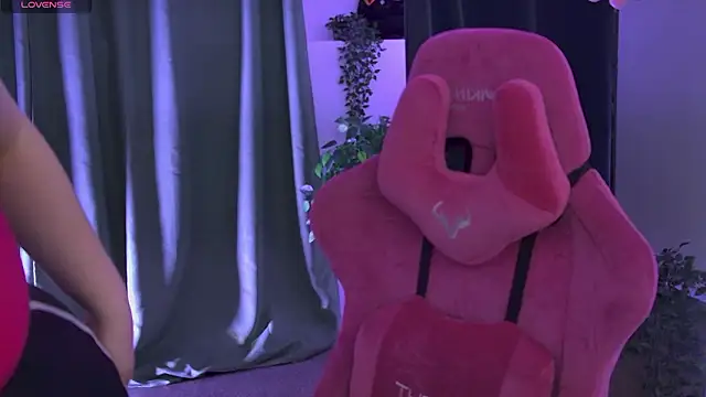 KellyPoter online show from March 4, 7:27 am