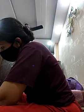 Snapshot of DesiRiya100 chatting on February 24, 4:36 pm DesiRiya100 online show from February 24, 4:36 pm