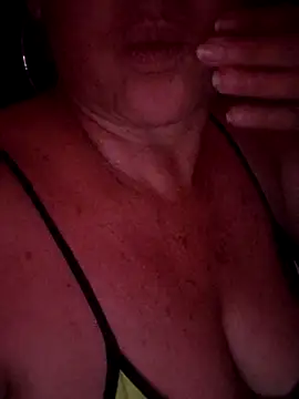 Kasandra Ho online show from February 7, 2:25 pm