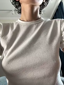 kikidoll online show from May 18, 3:28 am