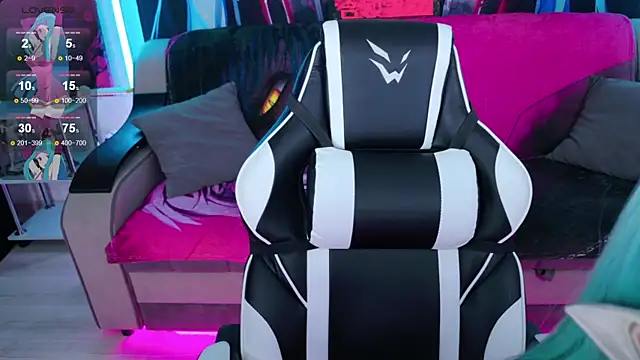 Aurora Natsuki online show from April 5, 11:39 am