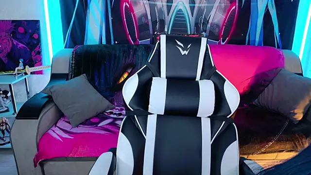 Snapshot of Aurora_Natsuki chatting on December 1, 11:11 am Aurora Natsuki online show from December 1, 11:11 am