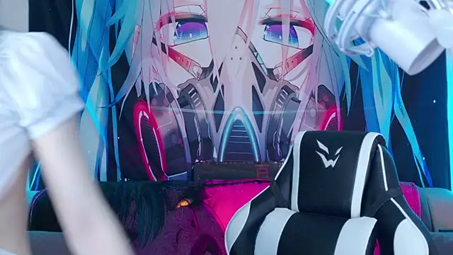 Snapshot of Aurora_Natsuki chatting on February 7, 10:56 am Aurora Natsuki online show from February 7, 10:56 am