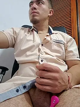 dragon1006 online show from July 18, 5:10 pm