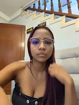 LucyLeah online show from June 4, 3:44 am