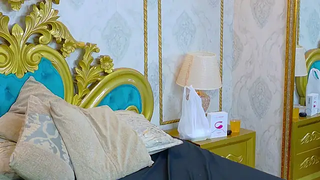 LucyLeah online show from March 21, 1:15 pm