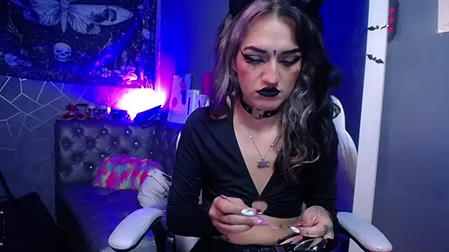 amelierouss online show from May 21, 9:06 am