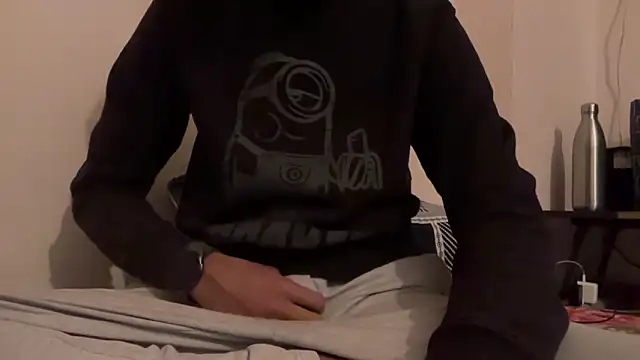 Snapshot of meatycronn chatting on January 18, 12:03 am meatycronn online show from January 18, 12:03 am