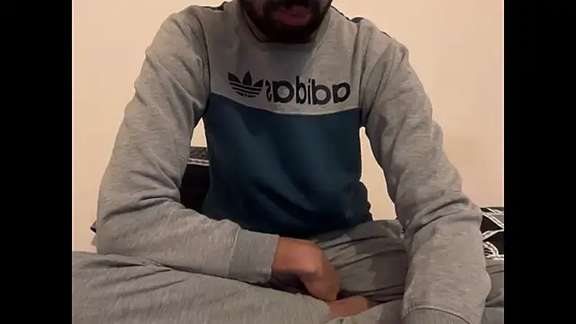 Snapshot of meatycronn chatting on December 23, 1:38 am meatycronn online show from December 23, 1:38 am