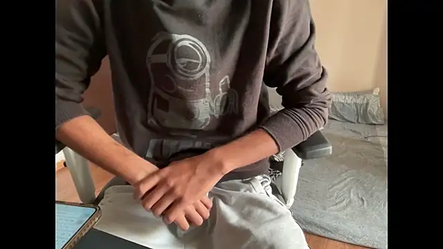 meatycronn online show from November 19, 9:42 am