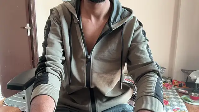 Snapshot of meatycronn chatting on February 6, 5:25 am meatycronn online show from February 6, 5:25 am