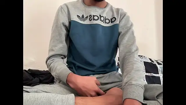 Snapshot of meatycronn chatting on January 13, 4:49 am meatycronn online show from January 13, 4:49 am