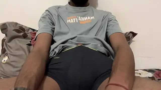 Snapshot of meatycronn chatting on April 5, 2:35 pm meatycronn online show from April 5, 2:35 pm