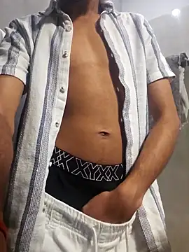 Snapshot of meatycronn chatting on February 25, 11:04 pm meatycronn online show from February 25, 11:04 pm