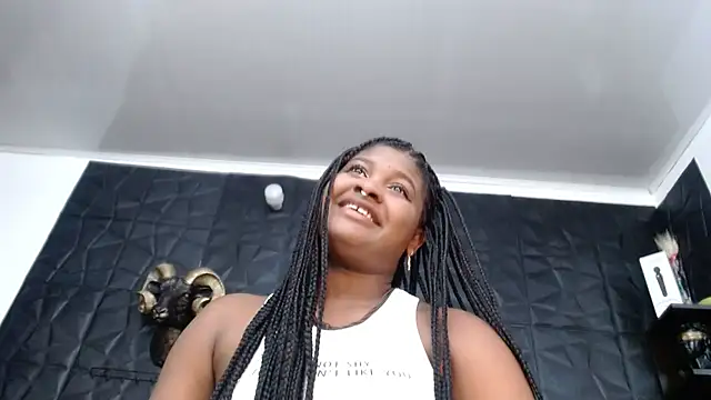 Snapshot of Hanna_Fox_69 chatting on January 18, 12:25 am Hanna Fox 69 online show from January 18, 12:25 am