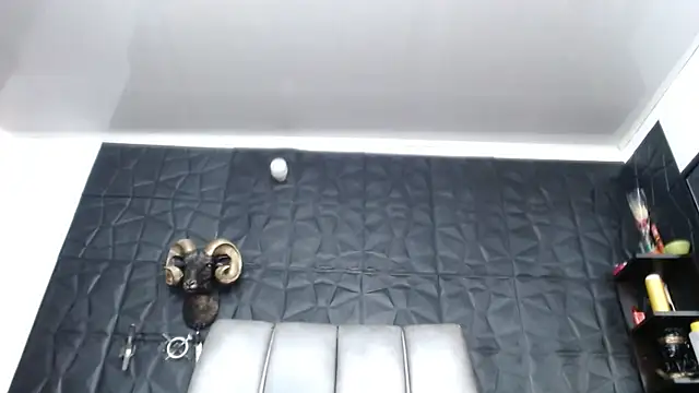 Hanna Fox 69 online show from April 2, 4:02 pm