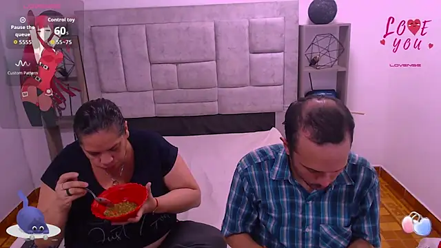 Candy and Jh0n online show from February 24, 7:59 pm