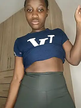 Snapshot of kharoll chatting on November 13, 10:24 pm kharoll online show from November 13, 10:24 pm