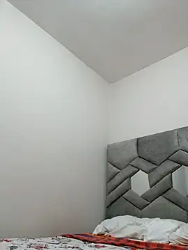 Snapshot of kharoll chatting on November 28, 1:44 pm kharoll online show from November 28, 1:44 pm