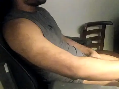 Snapshot of bigdomdaddy4bitch chatting on July 16, 8:06 pm bigdomdaddy4bitch online show from July 16, 8:06 pm