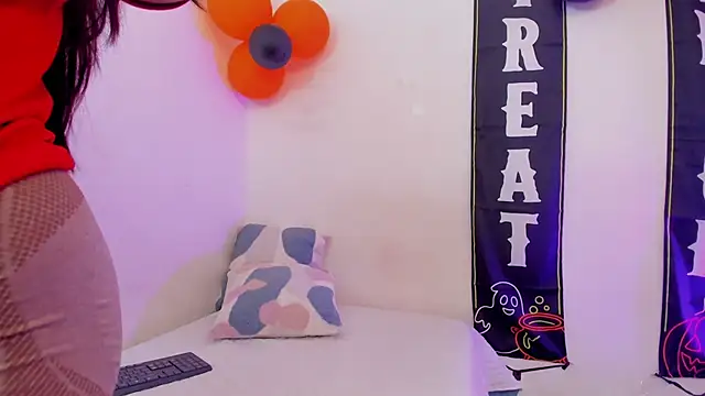 Abriil7 online show from November 3, 3:34 am